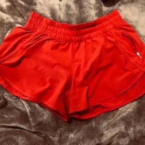 Lululemon LNWOT Tracker Shorts size 8 Crimson Red